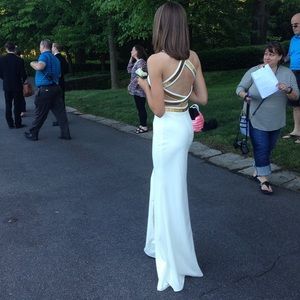 Beautiful 2 piece prom dress.